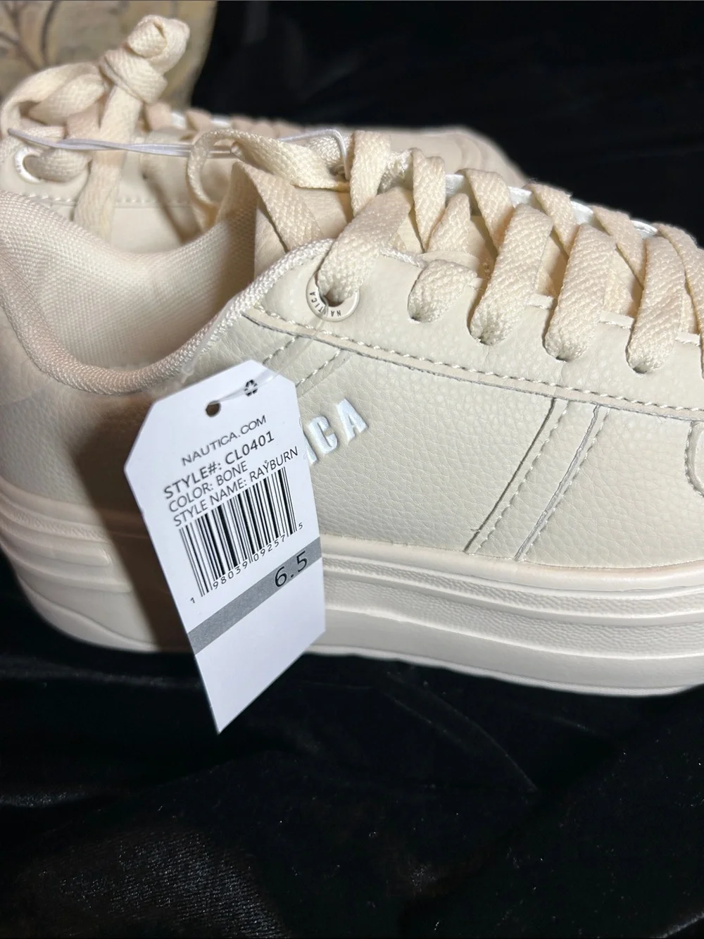 NWT NAUTICA  THICK SOLE SNEAKERS 6.5